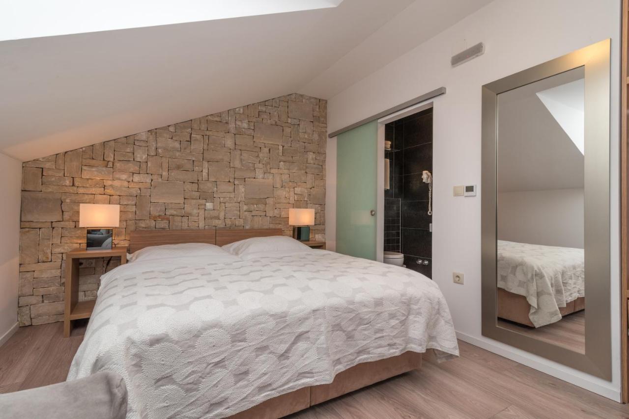 Villa Lucica Trogir Eksteriør billede